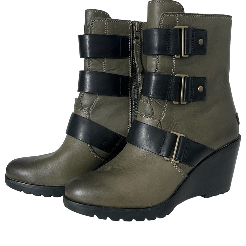 Sorel Olive Green and Black Wedge Ankle Boots